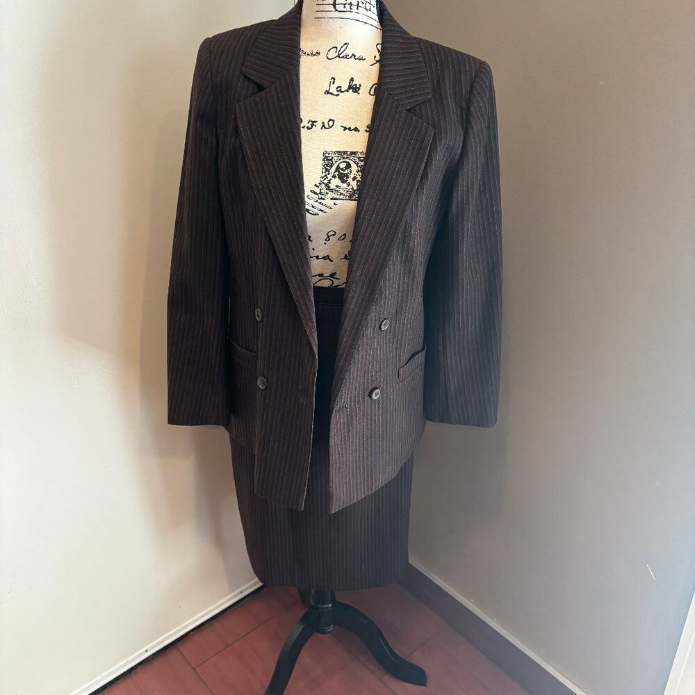 Vintage Via Veneto wool skirt suit